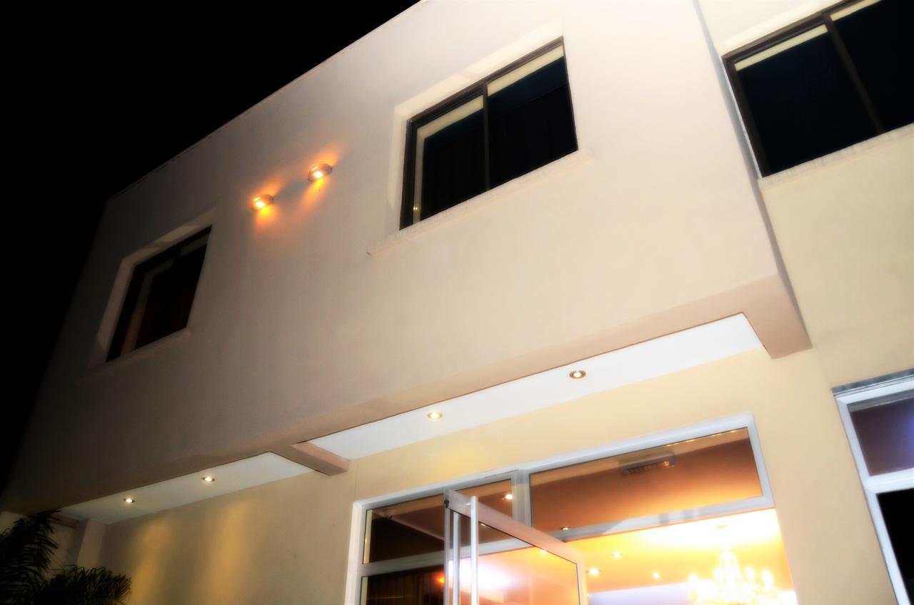 Kitek Hotel Boutique Capdevila エクステリア 写真